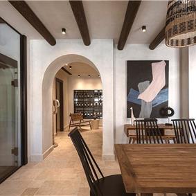 5 bedroom villa with indoor and outdoor pool in Chania town, sleeps 10